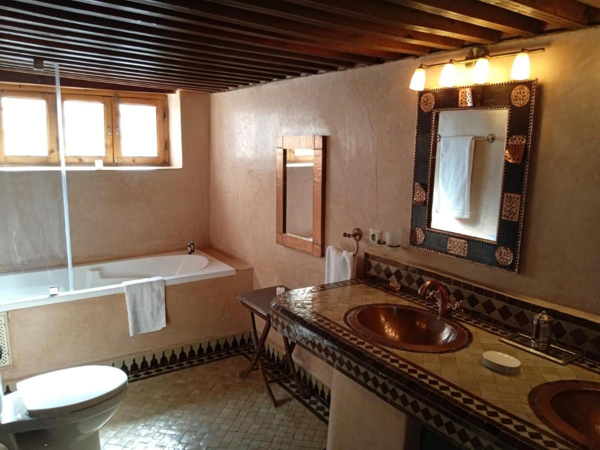 Riad Meyssane Fez Exterior foto